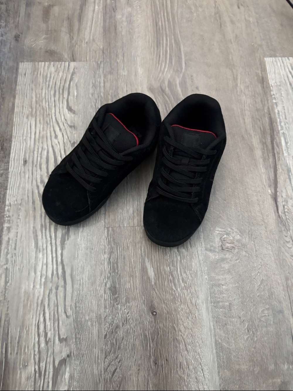 DC Black Suede Low-Top Sneakers with Red Interior Trim